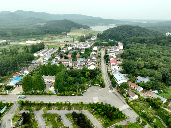 黄栗树村.jpg